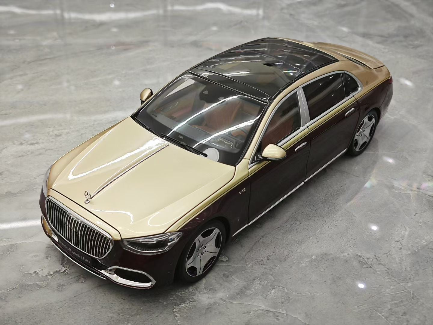 Almost Real 1/18 Mercedes-Maybach S-Class S680