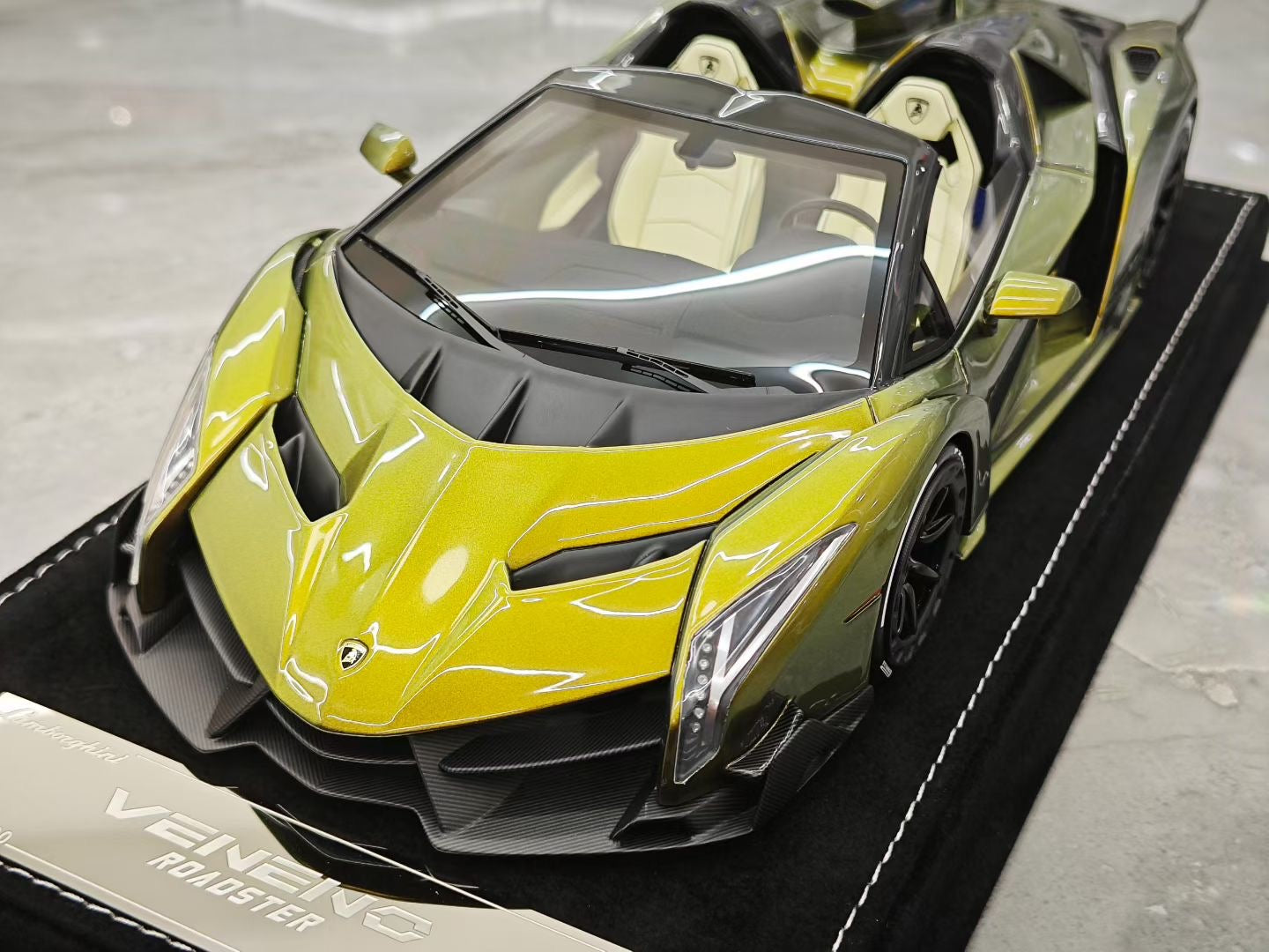 HH Model 1/18 Lamborghini Veneno Roadster