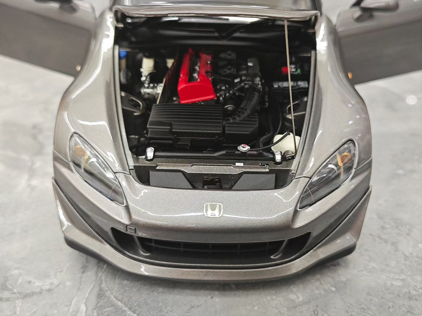 MOTORHELIX 1/18 Honda S2000 TYPE S