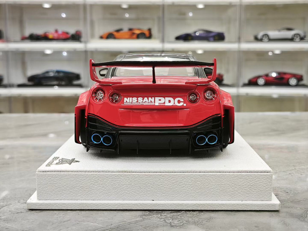 BBA Model 1:18 Scale Nissan GT-R (R35) LB-Silhouette Works GT-RR
