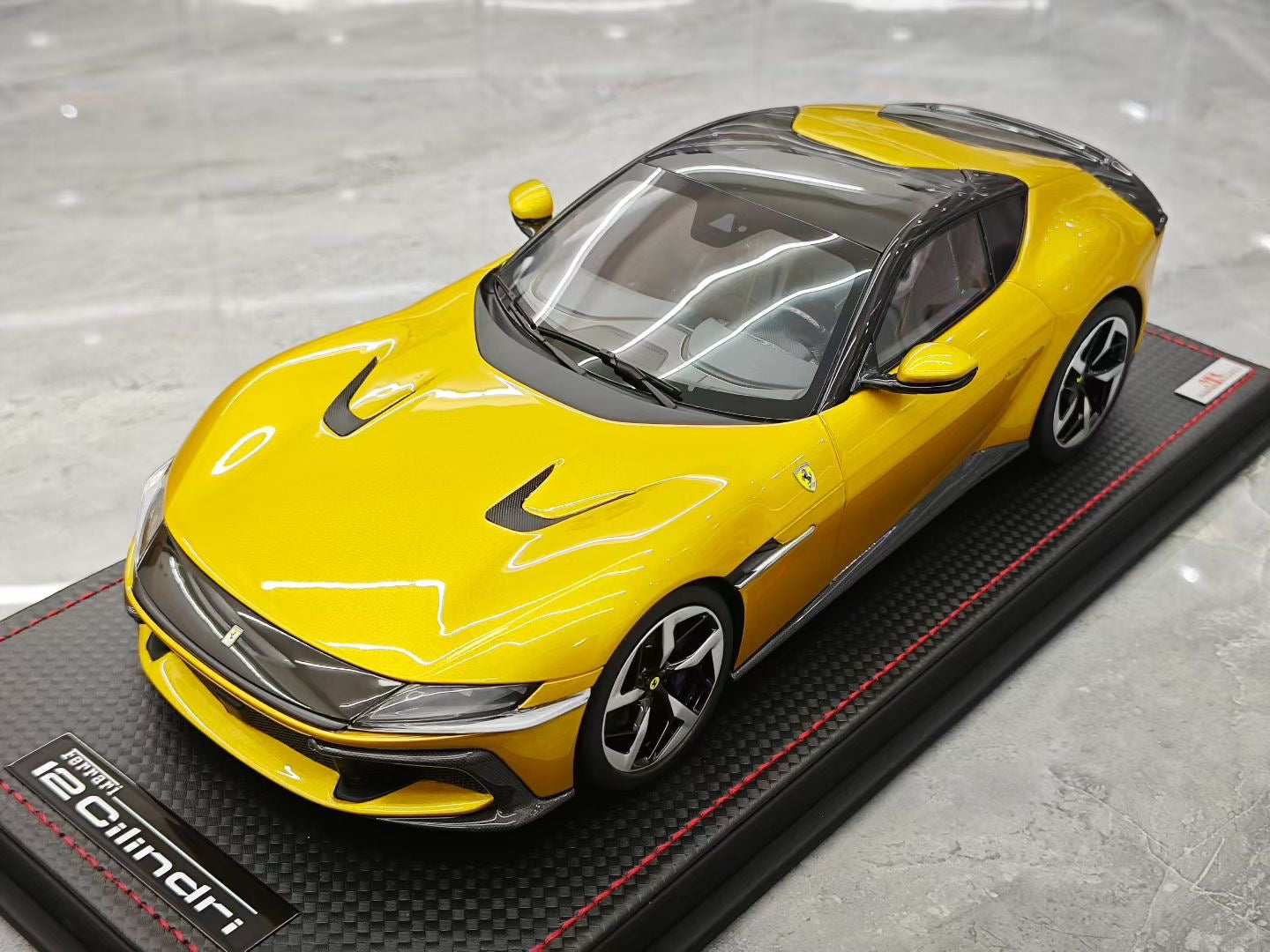 MR 1/18 Ferrari 12 Cilindri Special Edition