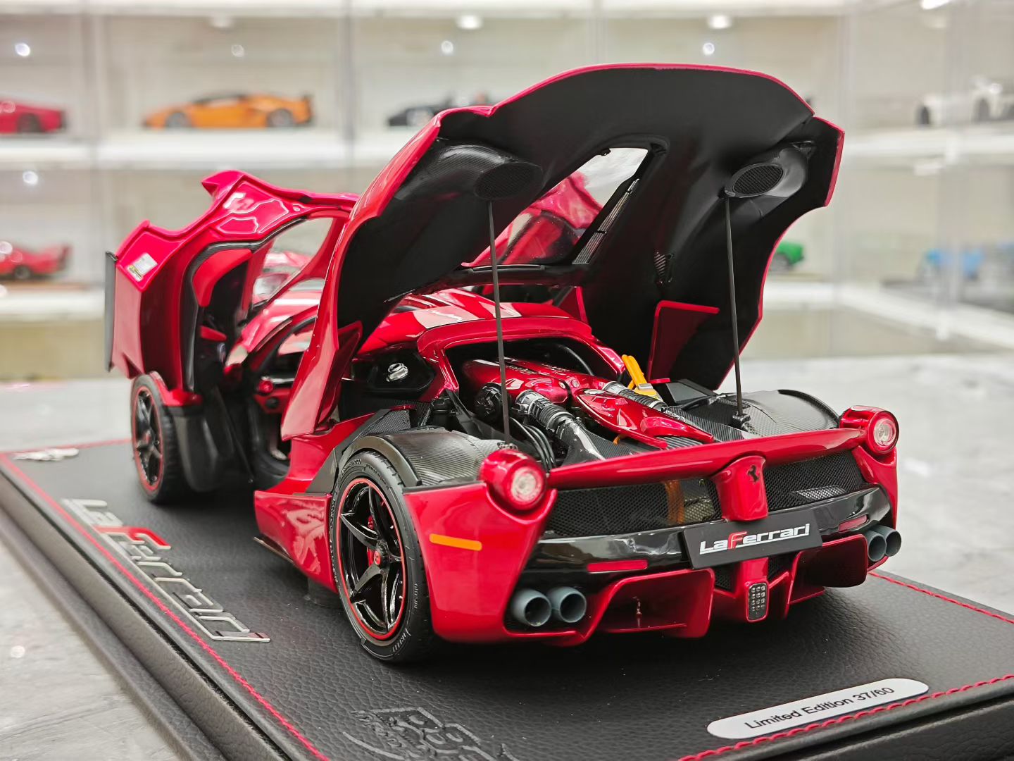 BBR 1/18 Ferrari Alloy LaFerrari in Hamilton Red - Model Car