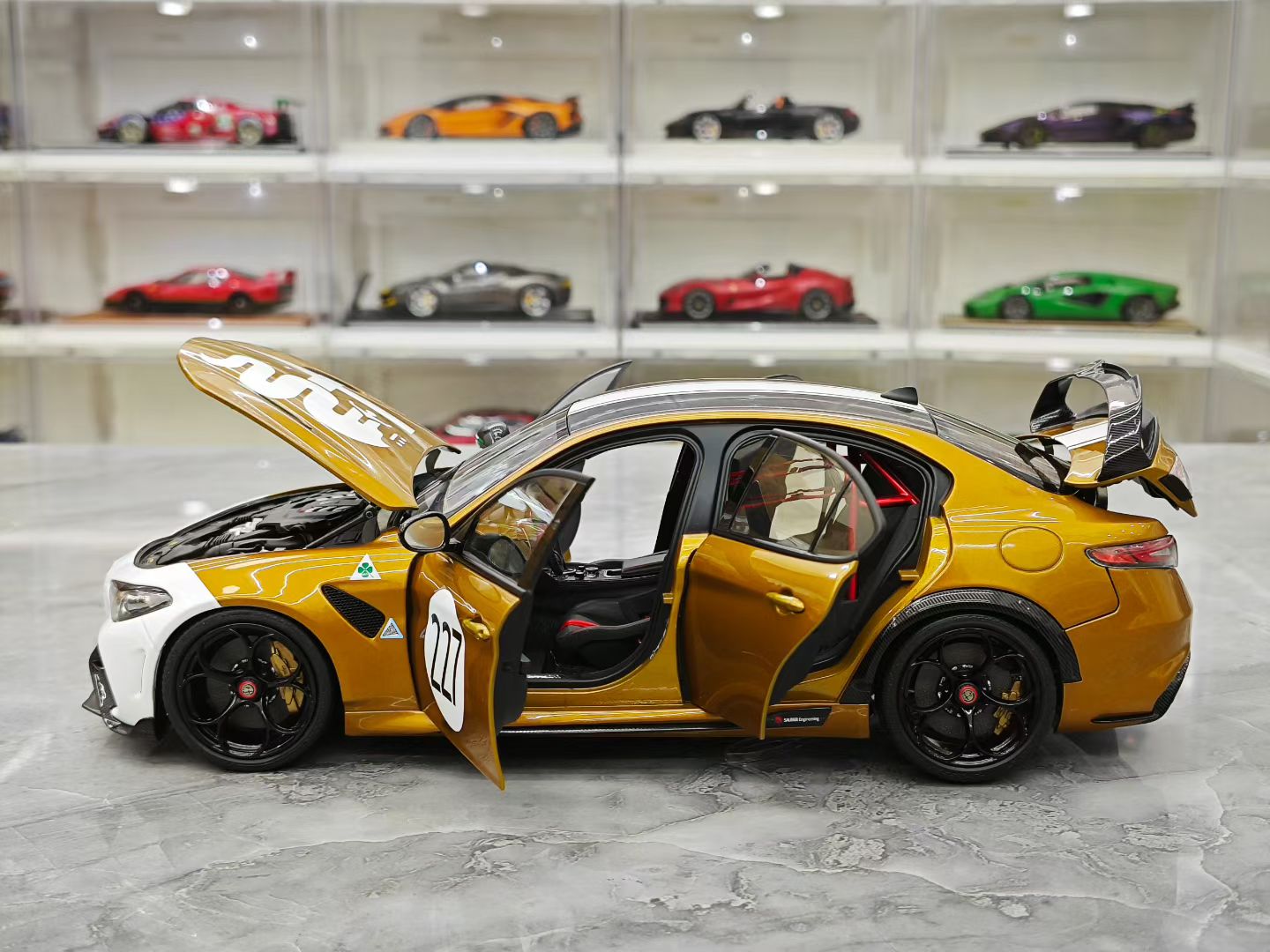 MH 1/18 Alfa Romeo Giulia GTAm