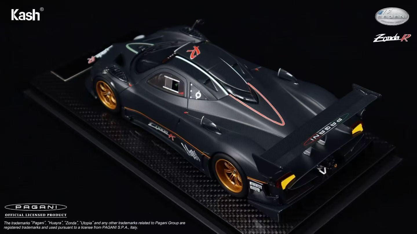 Kash Model proudly presents the 1/18 scale Pagani Zonda R matte carbon fiber black model
