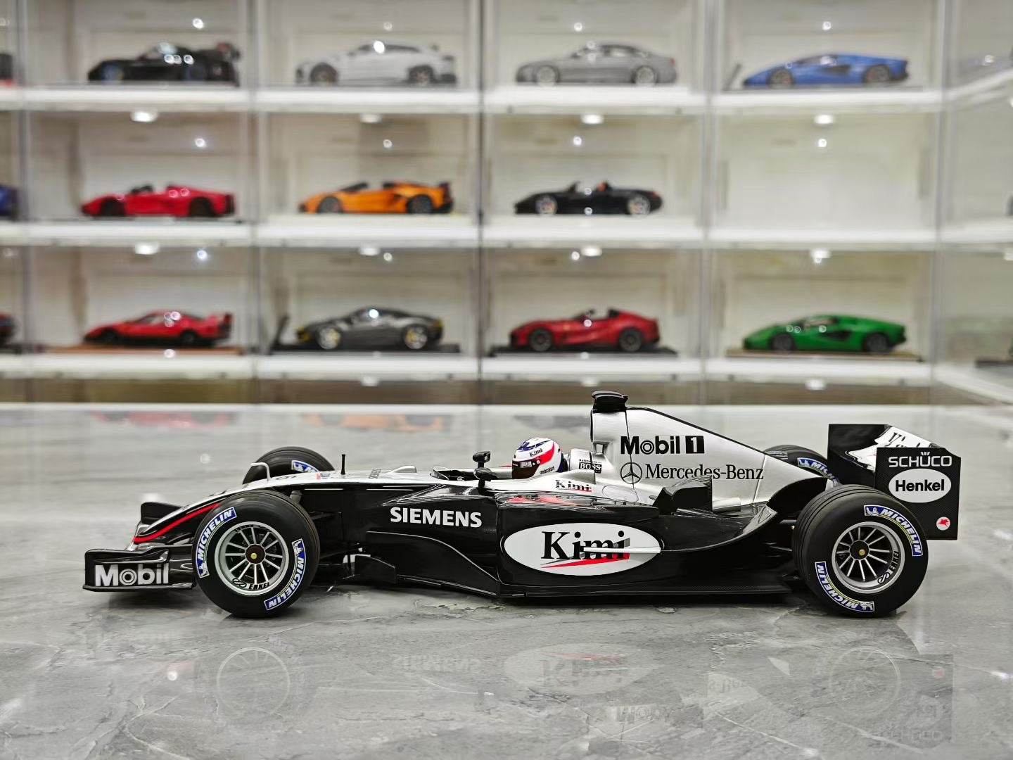 Minichamps 1/18 2004 McLaren MP4/19 Raikkonen F1