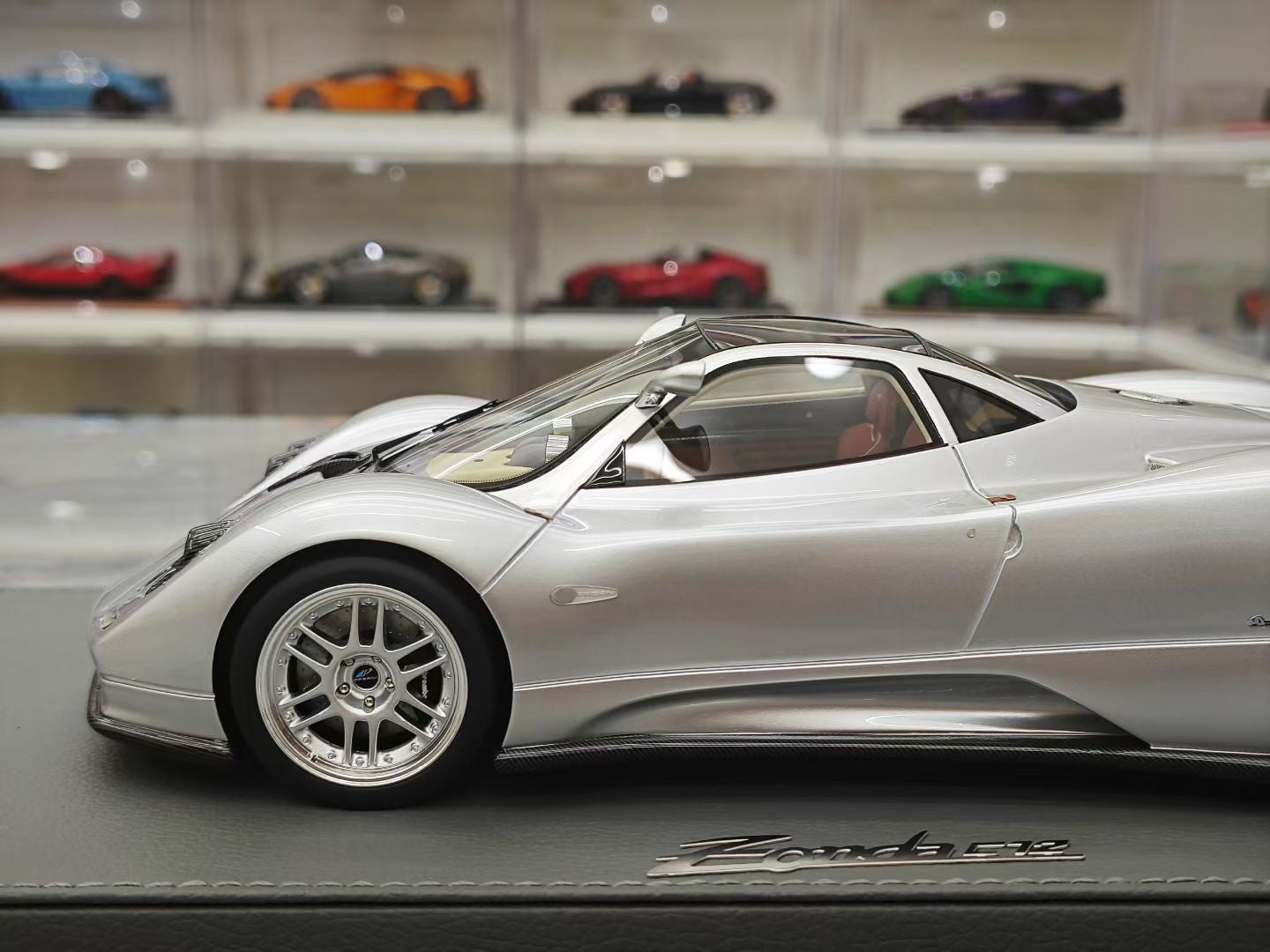 BBR 1/18 Pagani Zonda C12