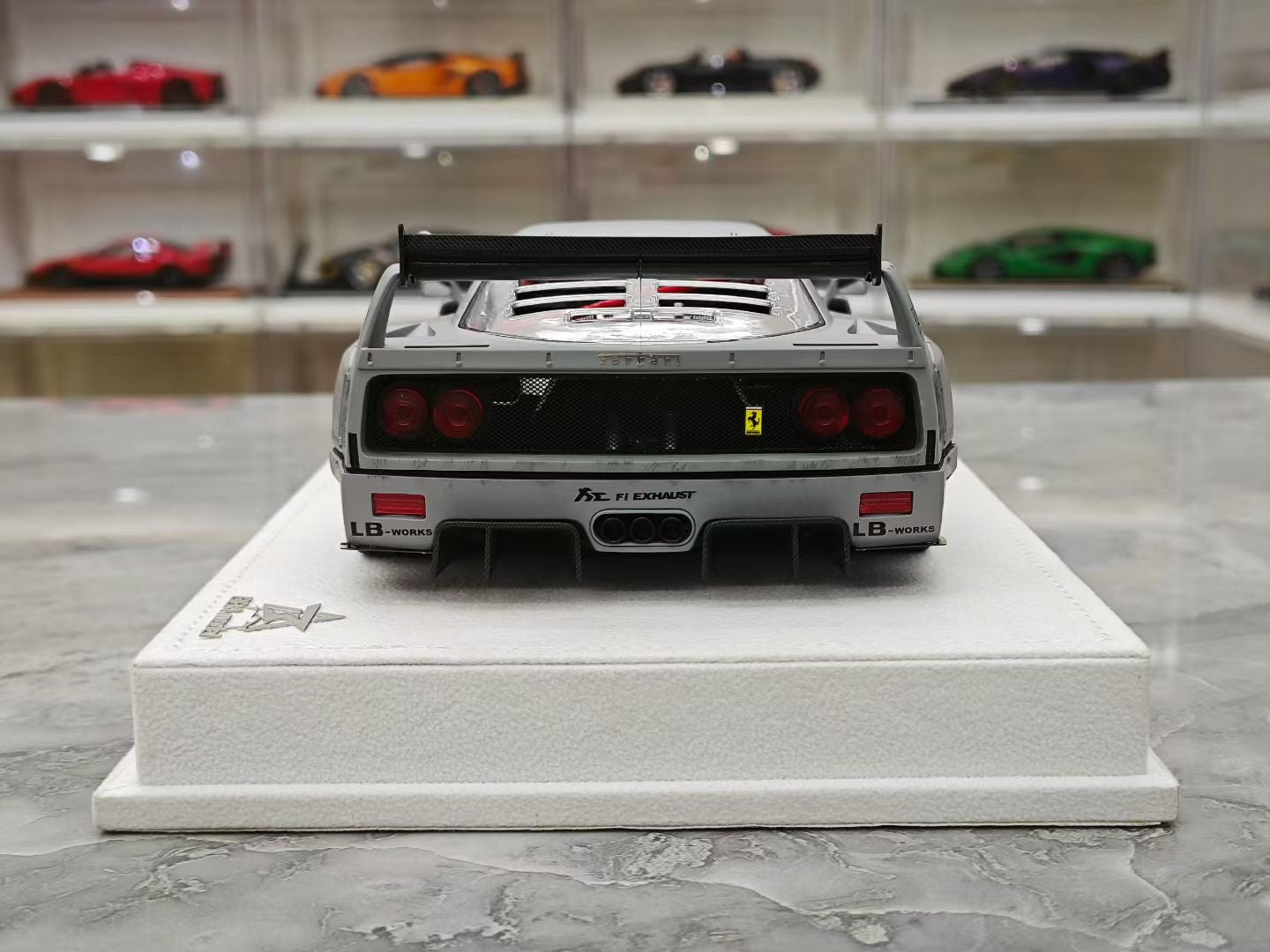 BBA Model 1/18 F40 LB widebody modification