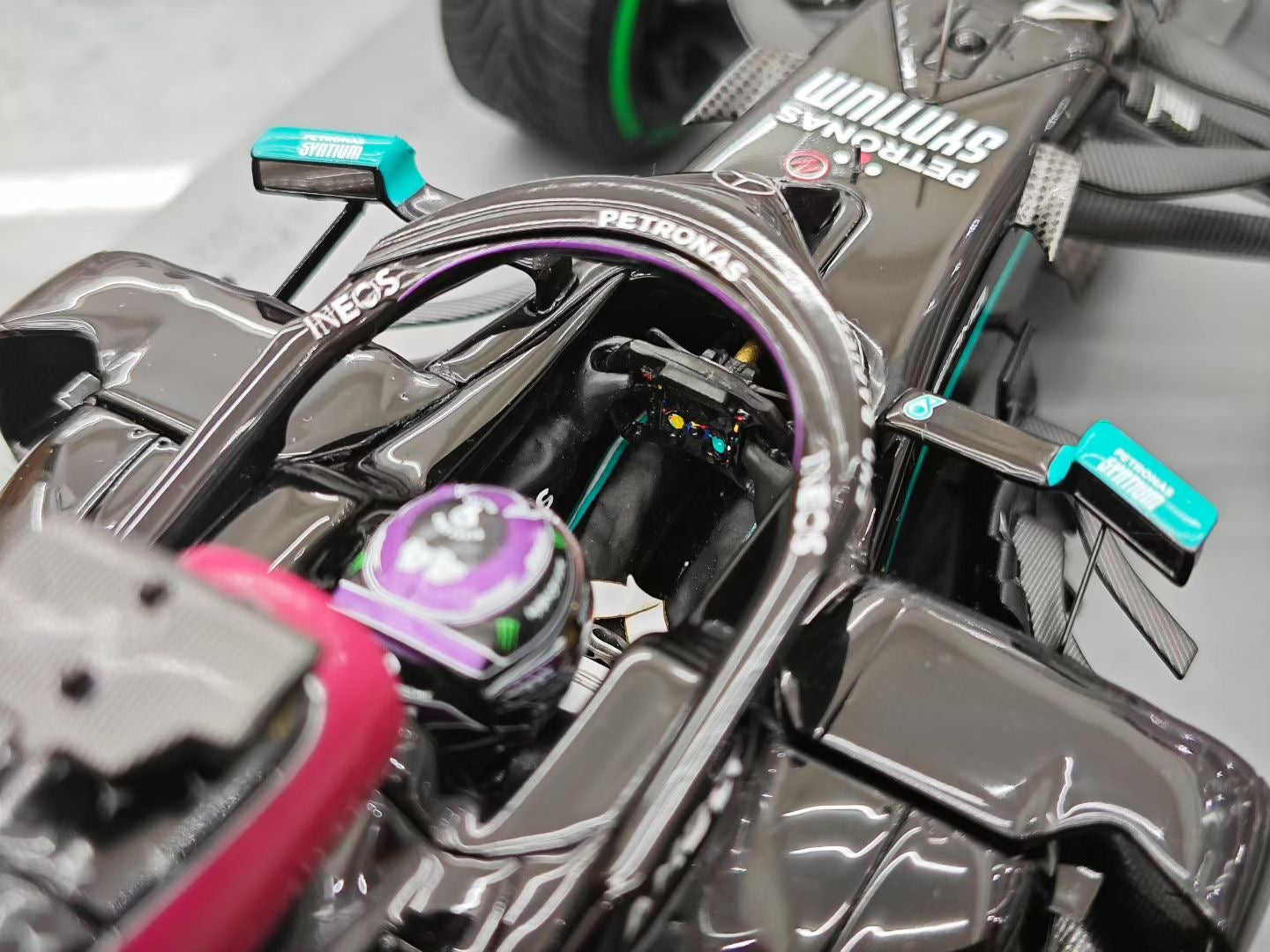 SPARK 1/18 2020 Türkiye W11 Hamilton 7-time champion