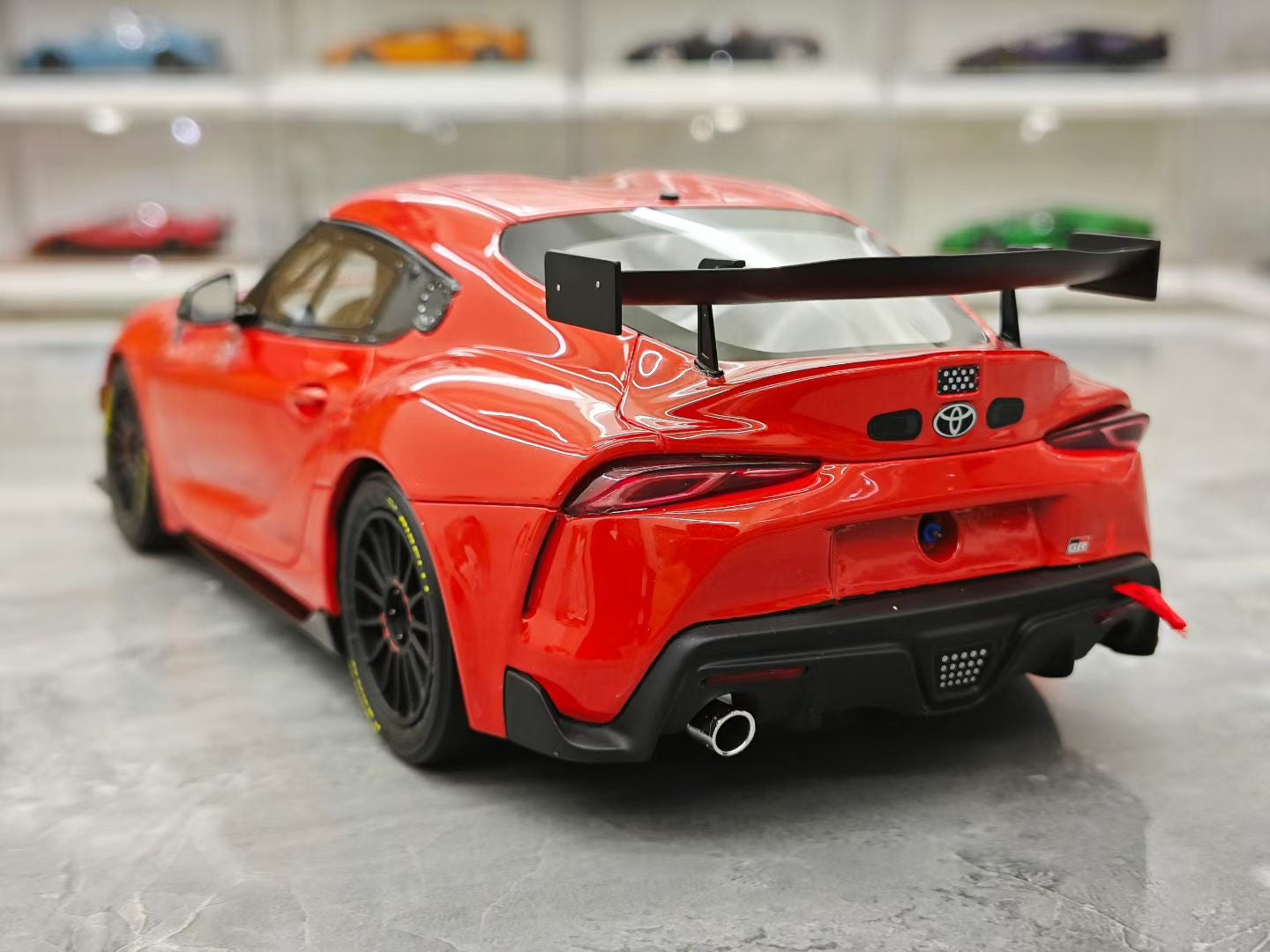 OTTO 1/18 Toyota SUPRA GT4 100