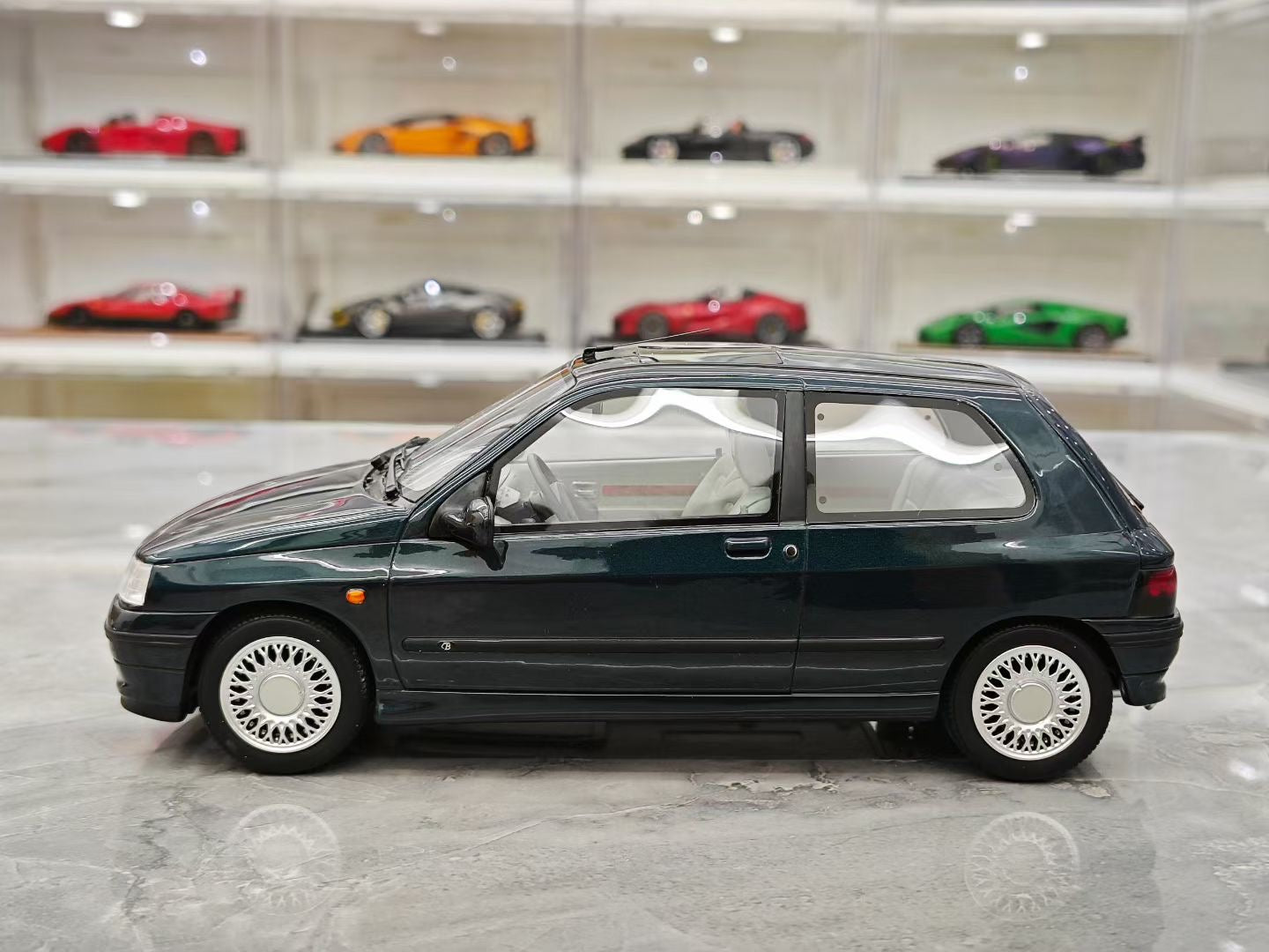 OTTO 1/18 RENAULT CLIO Baccarat Resin