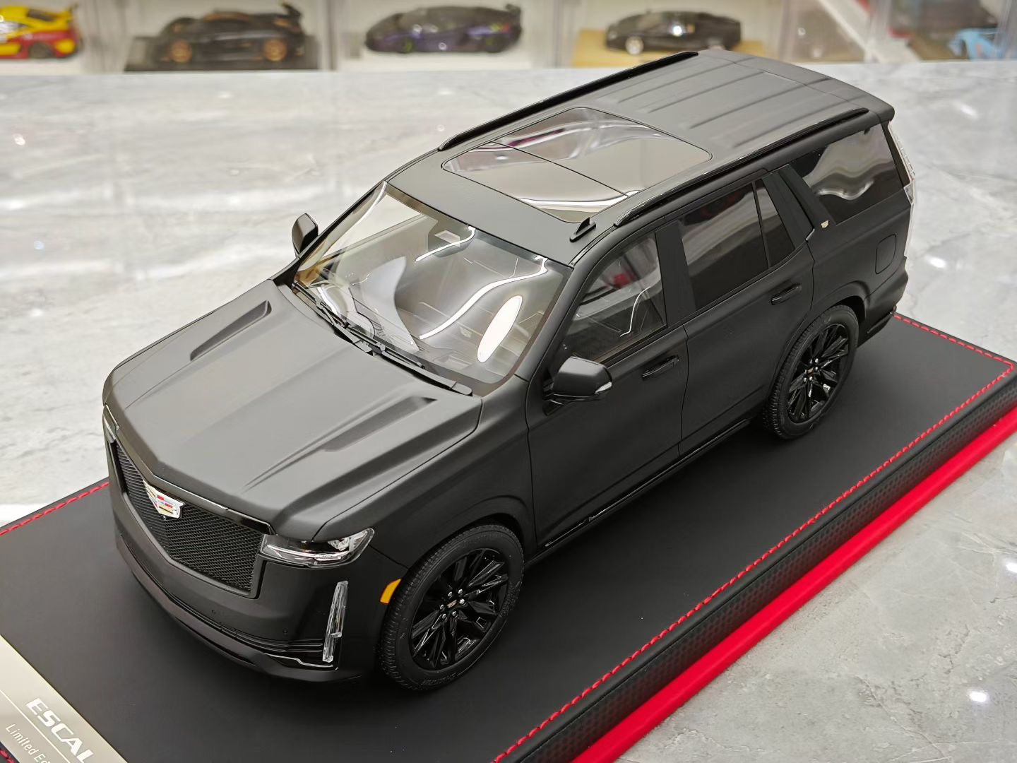 BBA model 1/18 Cadillac Escalade
