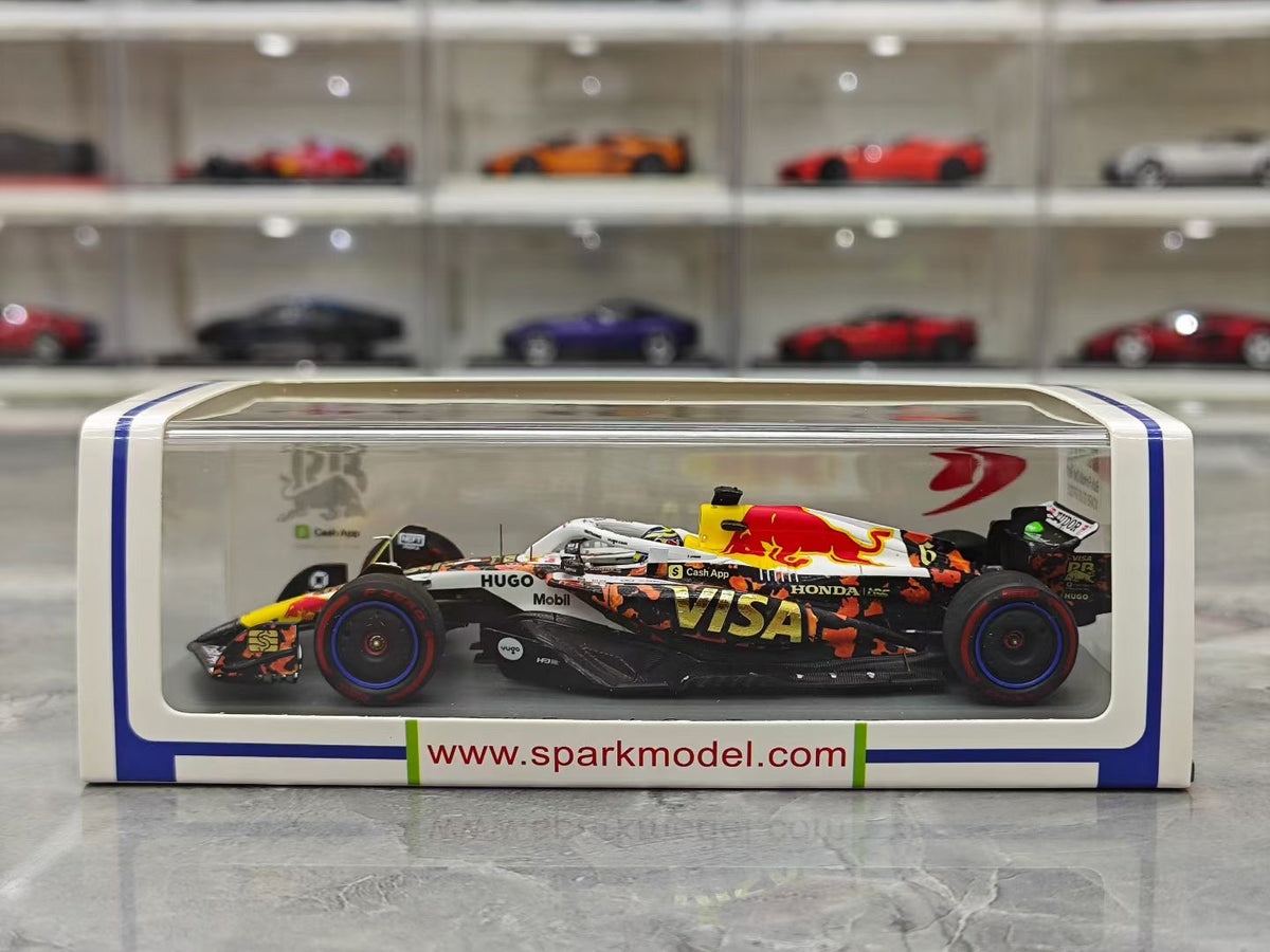 SPARK 2025 US GP – RB Team (Hadjar/Lawson) – F1 1:43 Scale –