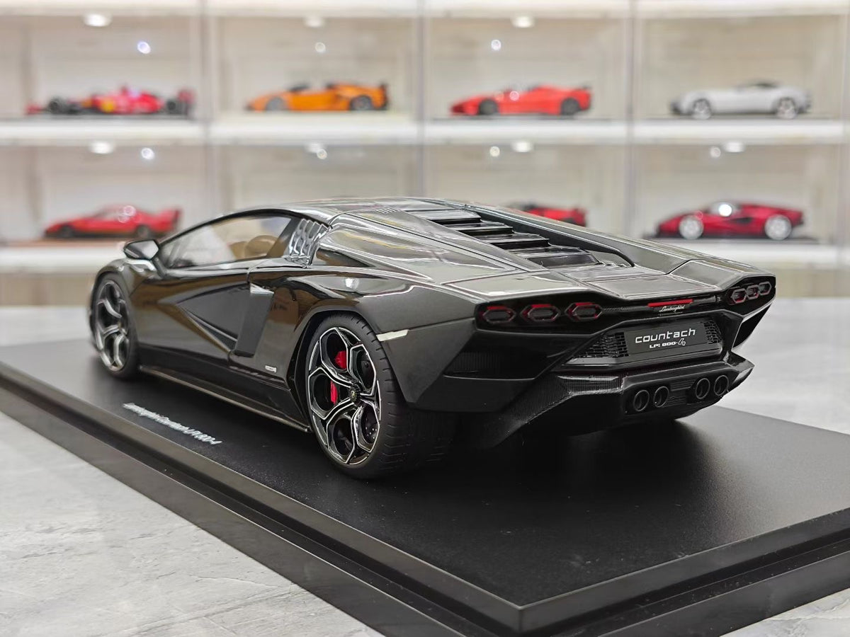 Topspeed Lamborghini Countach LPI 800-4 1:18 Resin Model
