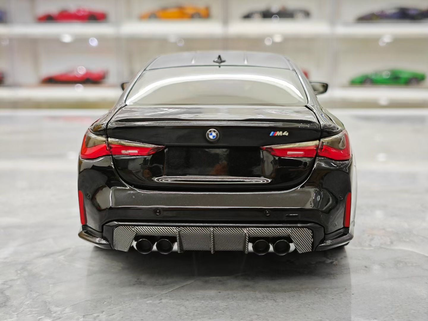 MINICHAMPS 1/18 2024 BMW M4 Alloy Fully Open