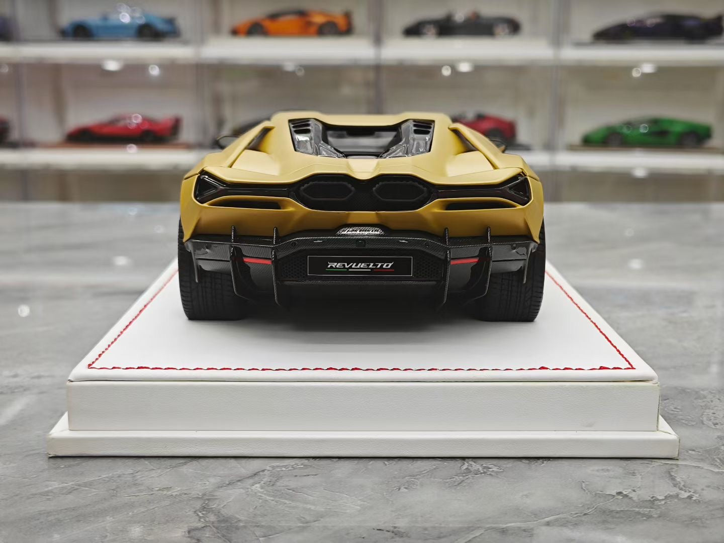 IVY 1/18 Lamborghini Revuelto