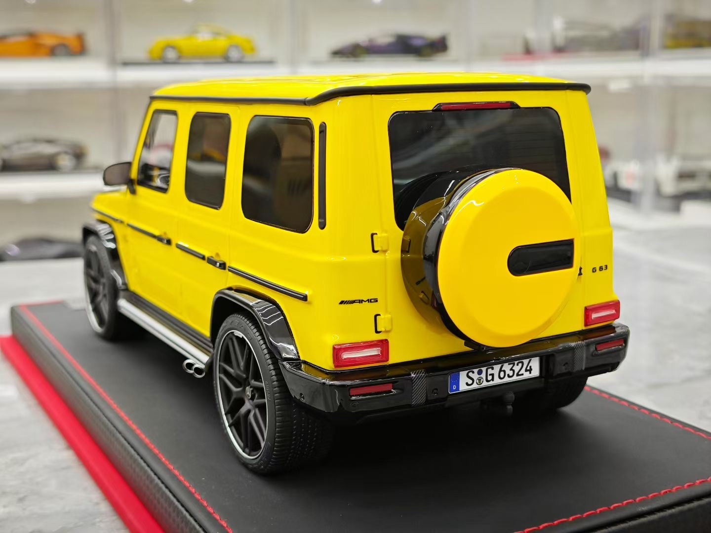 BBA model 1/18 Mercedes-Benz G63 AMG