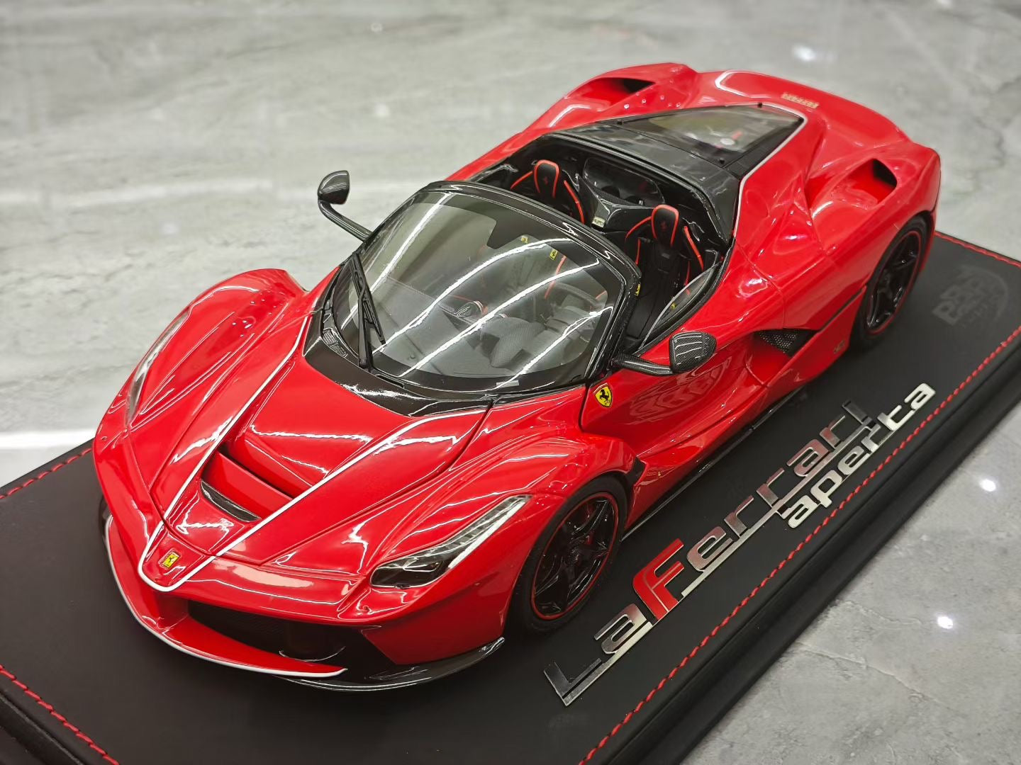 BBR 1/18 Ferrari LaFerrari Convertible Alloy Black Wheels