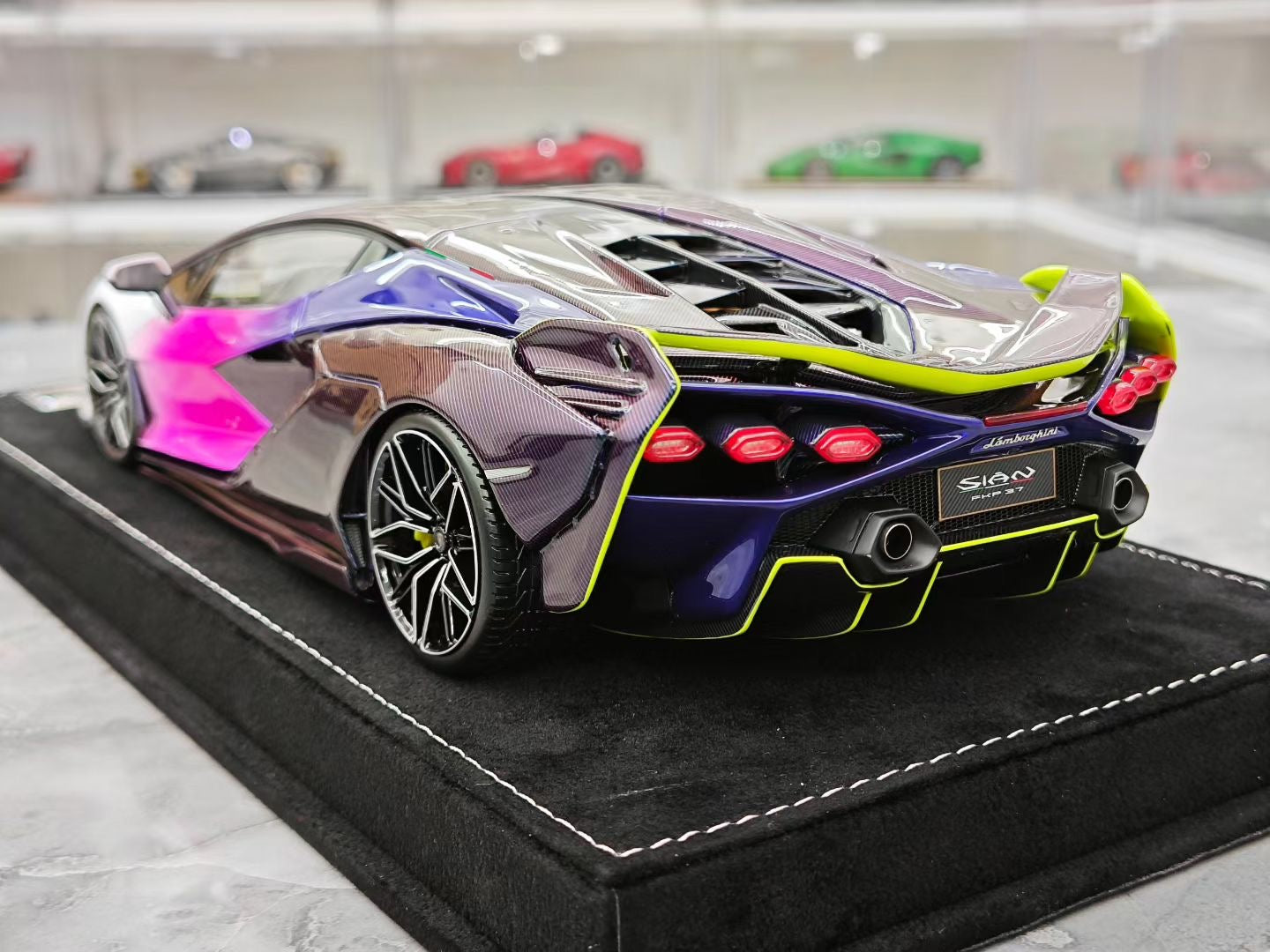 HH Model 1/18 Lamborghini Sian FKP 37