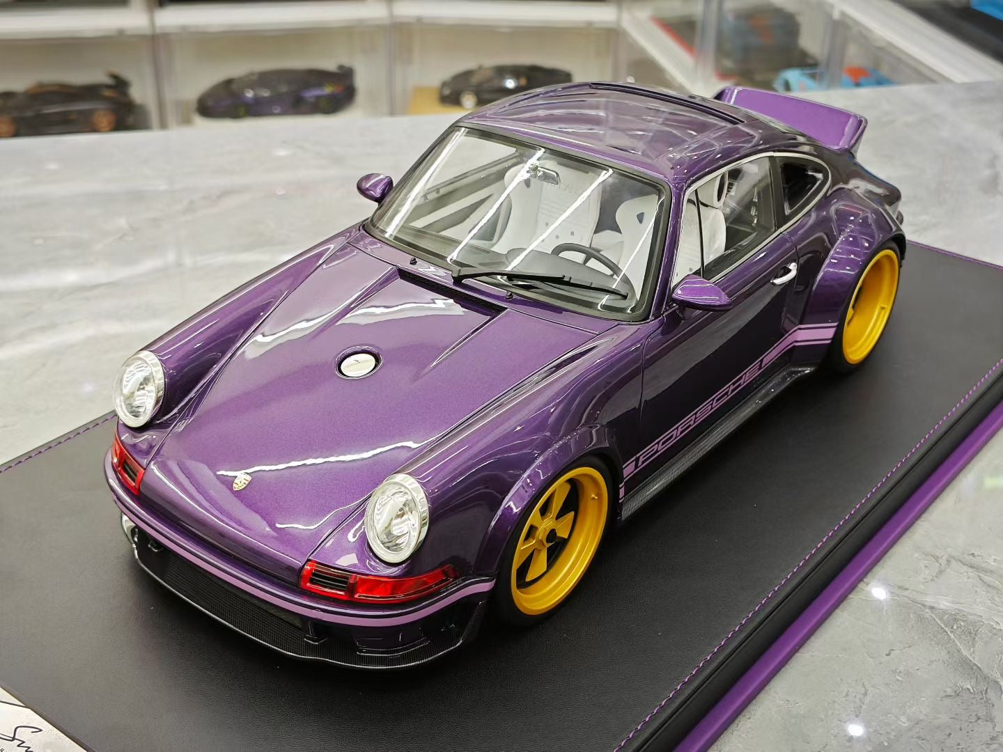 IVY 1/12 Porsche 911 Singer DLS