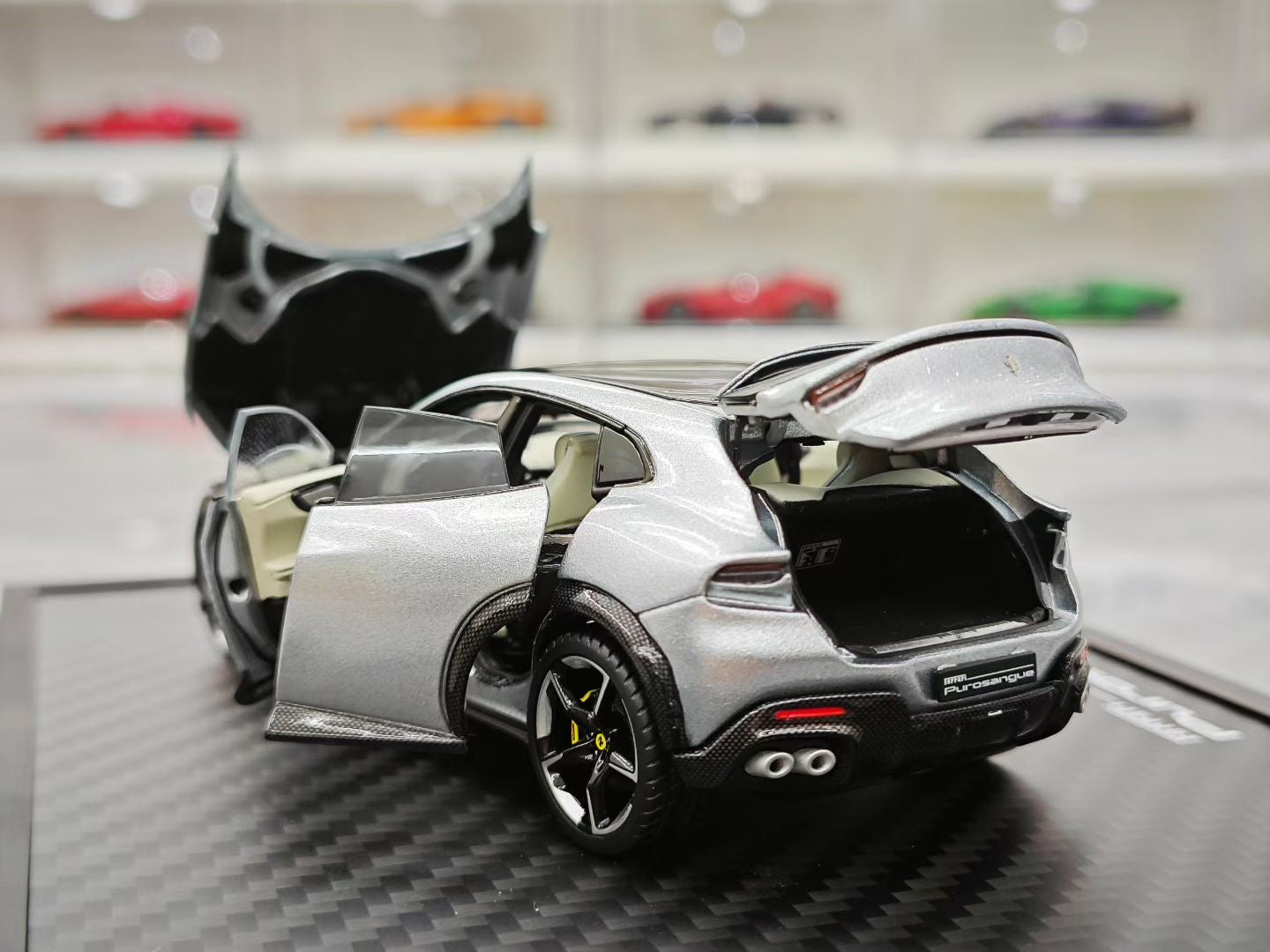 BBR 1/43 Ferrari Purosangue with panoramic sunroof