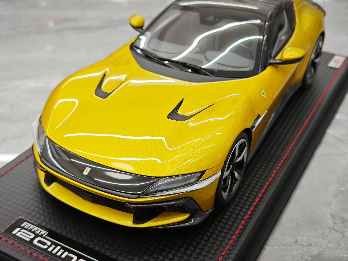 MR 1/18 Ferrari 12 Cilindri Special Edition