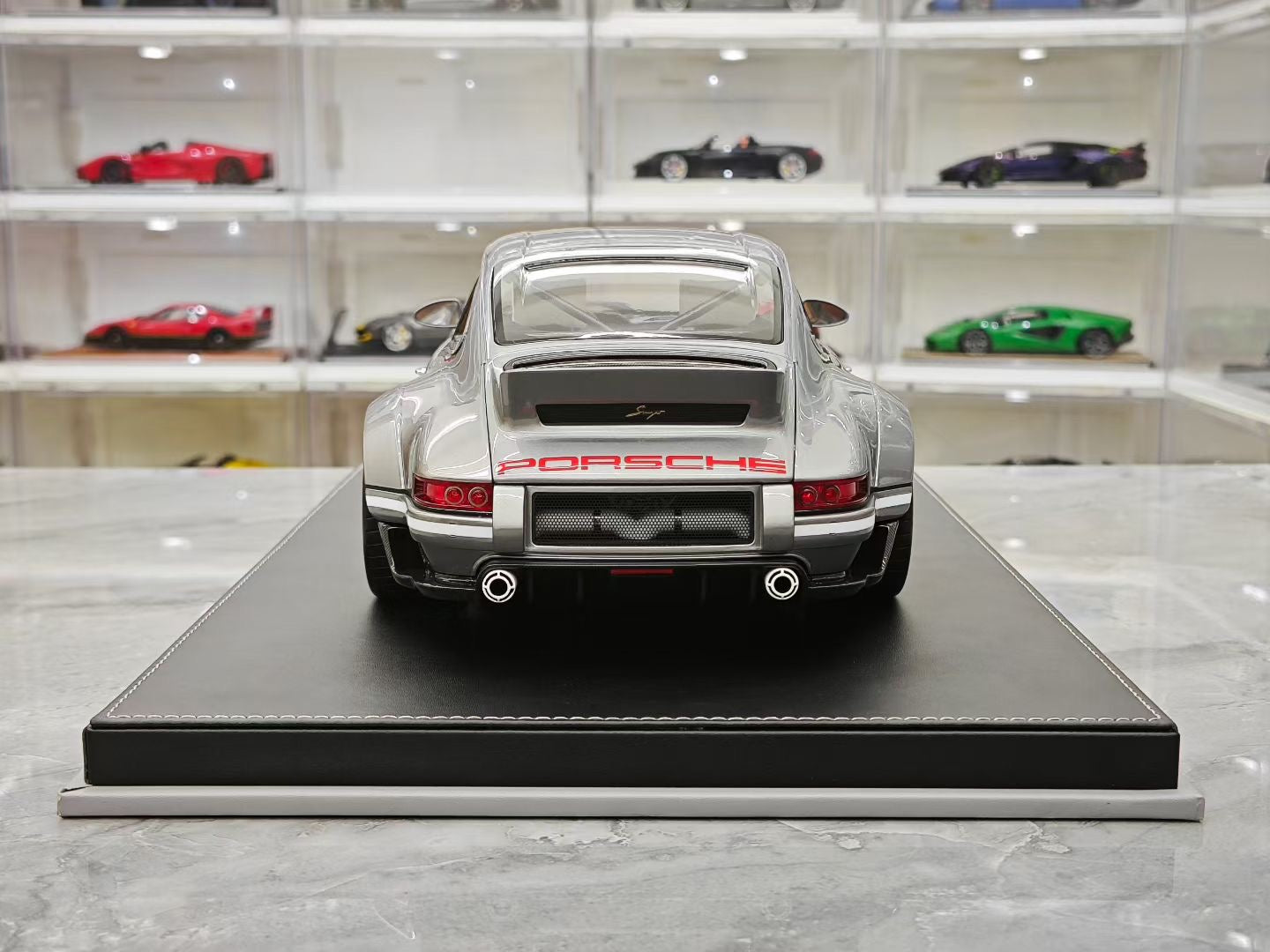 IVY 1/12 Porsche 911 Singer DLS