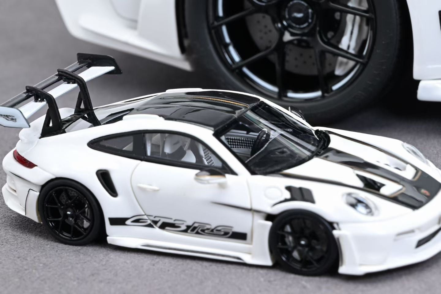 T & P's high-end resin Porsche 911 GT3 RS Sonderwunsch, now in stock in 1/18 and 1/64 scales.
