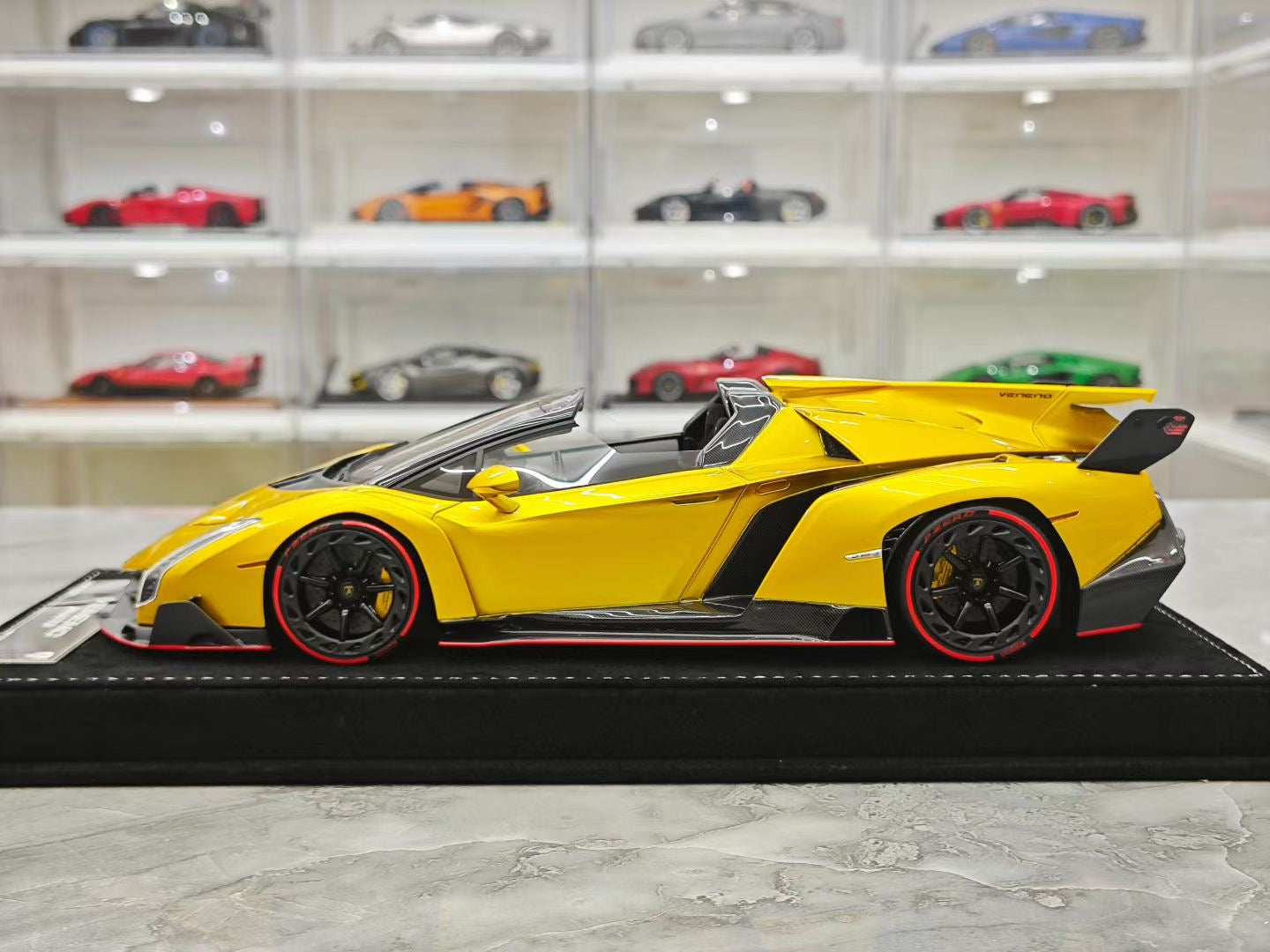 HH Model 1/18 Lamborghini Veneno Roadster