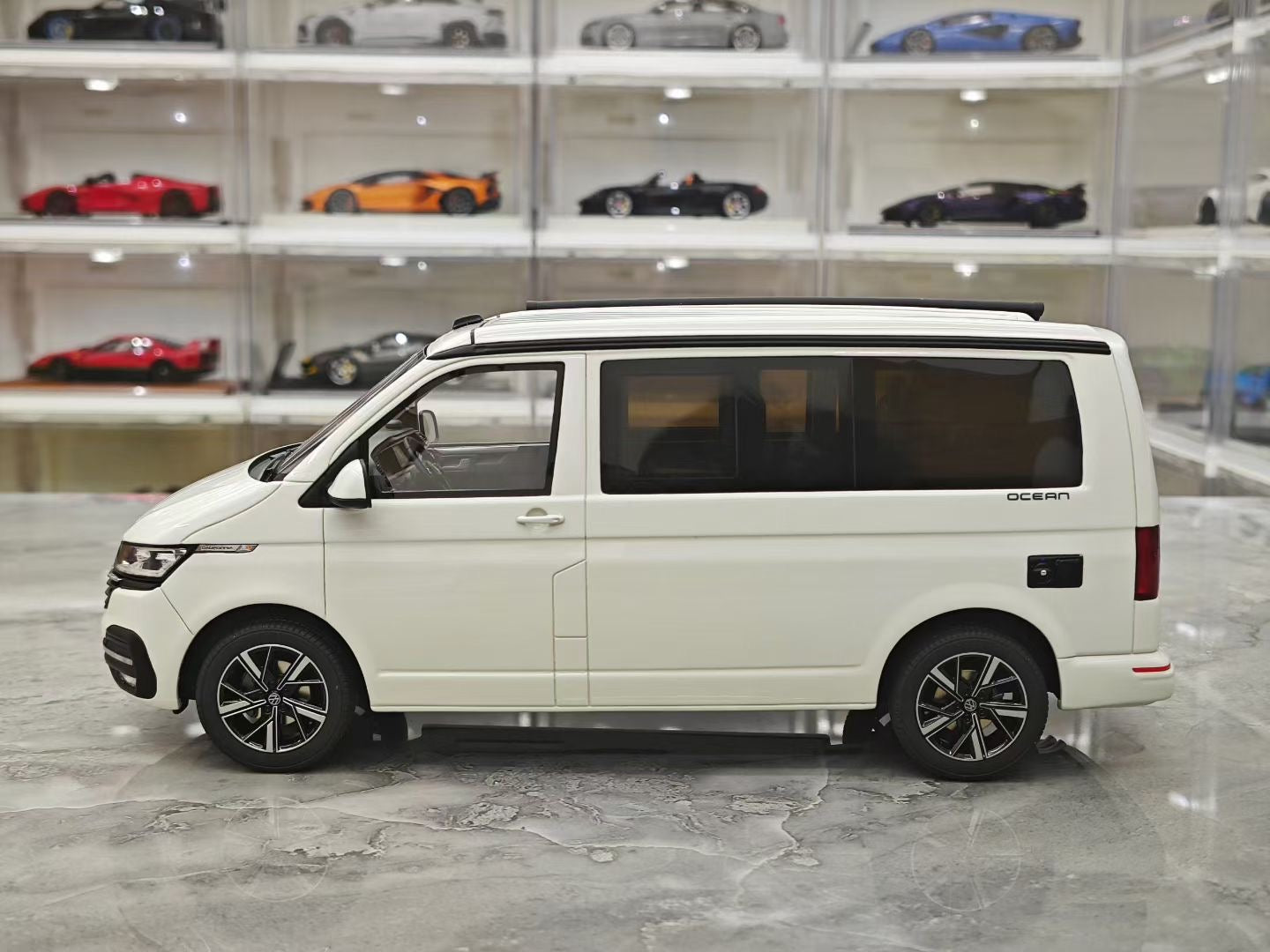 OTTO 1/18 Volkswagen T6.1