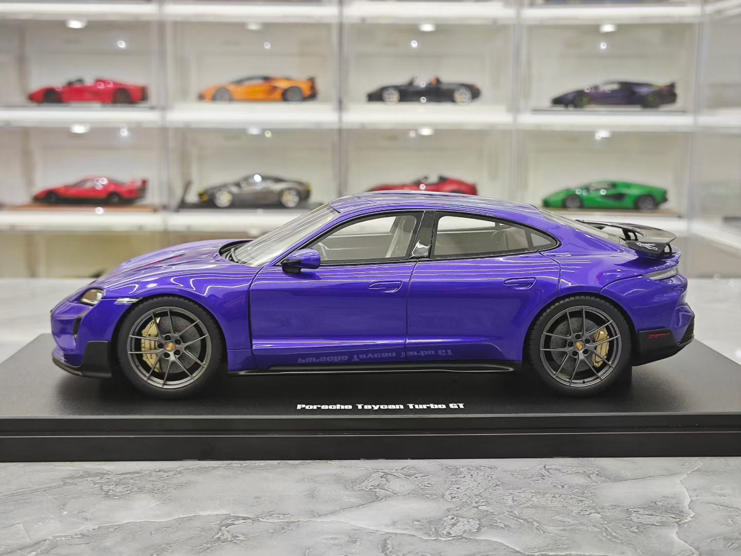 GT Spirit 1/18 Porsche 911 TAYCAN TURBO GT