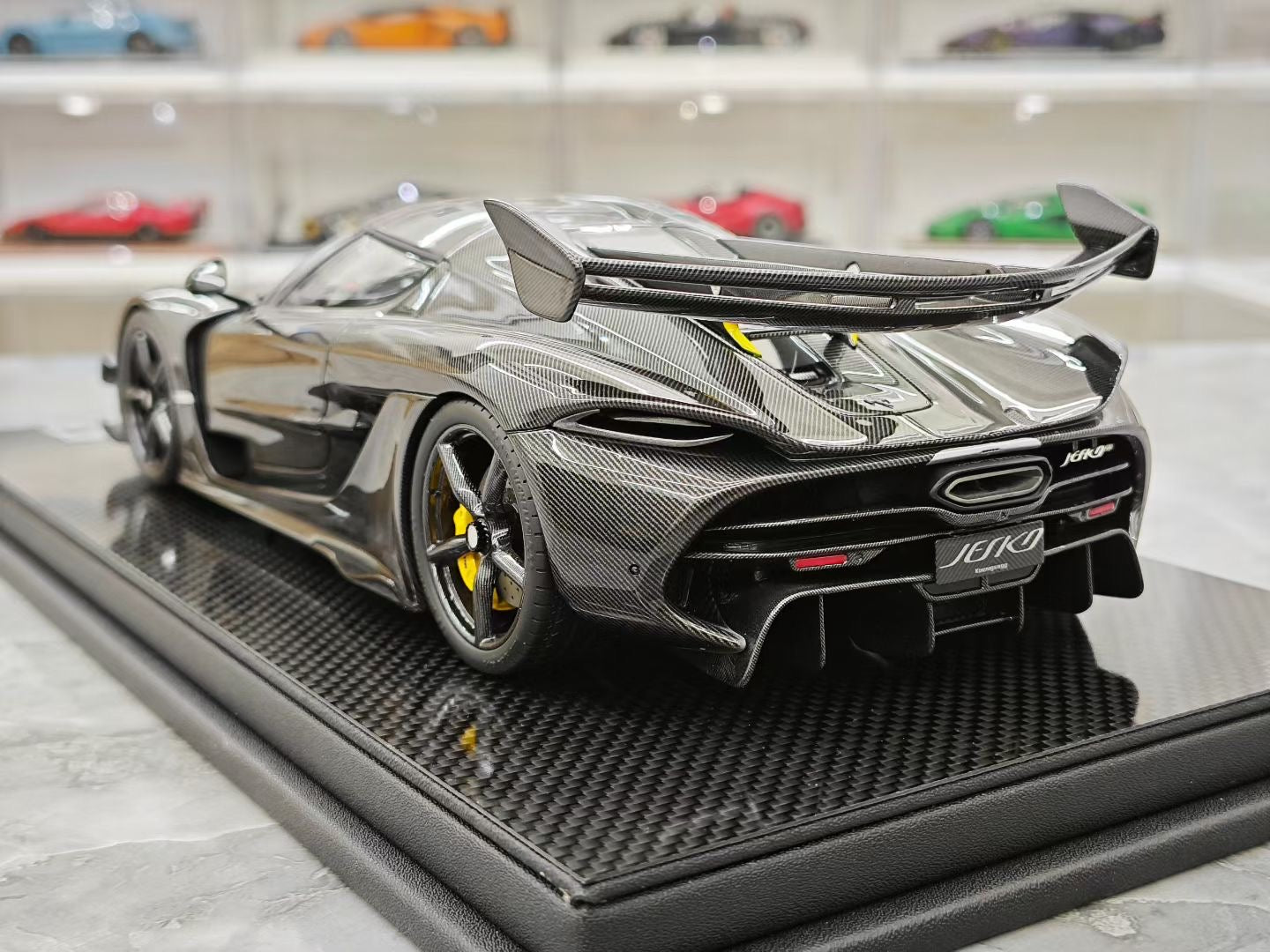 Frontiart 1/18 Koenigsegg Jesko Car Color