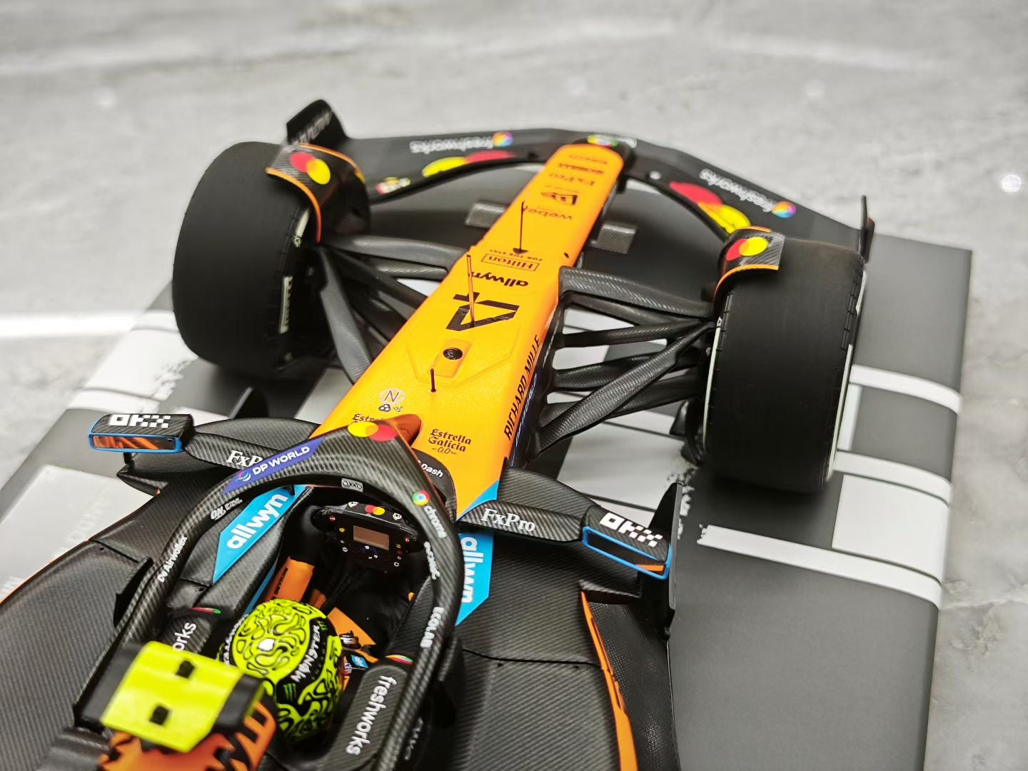 Minichamps 2025 Hungary MCL39 Resin Norris F1 1:18