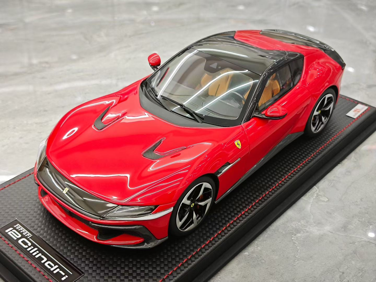 MR 1/18 Ferrari 12 Cilindri