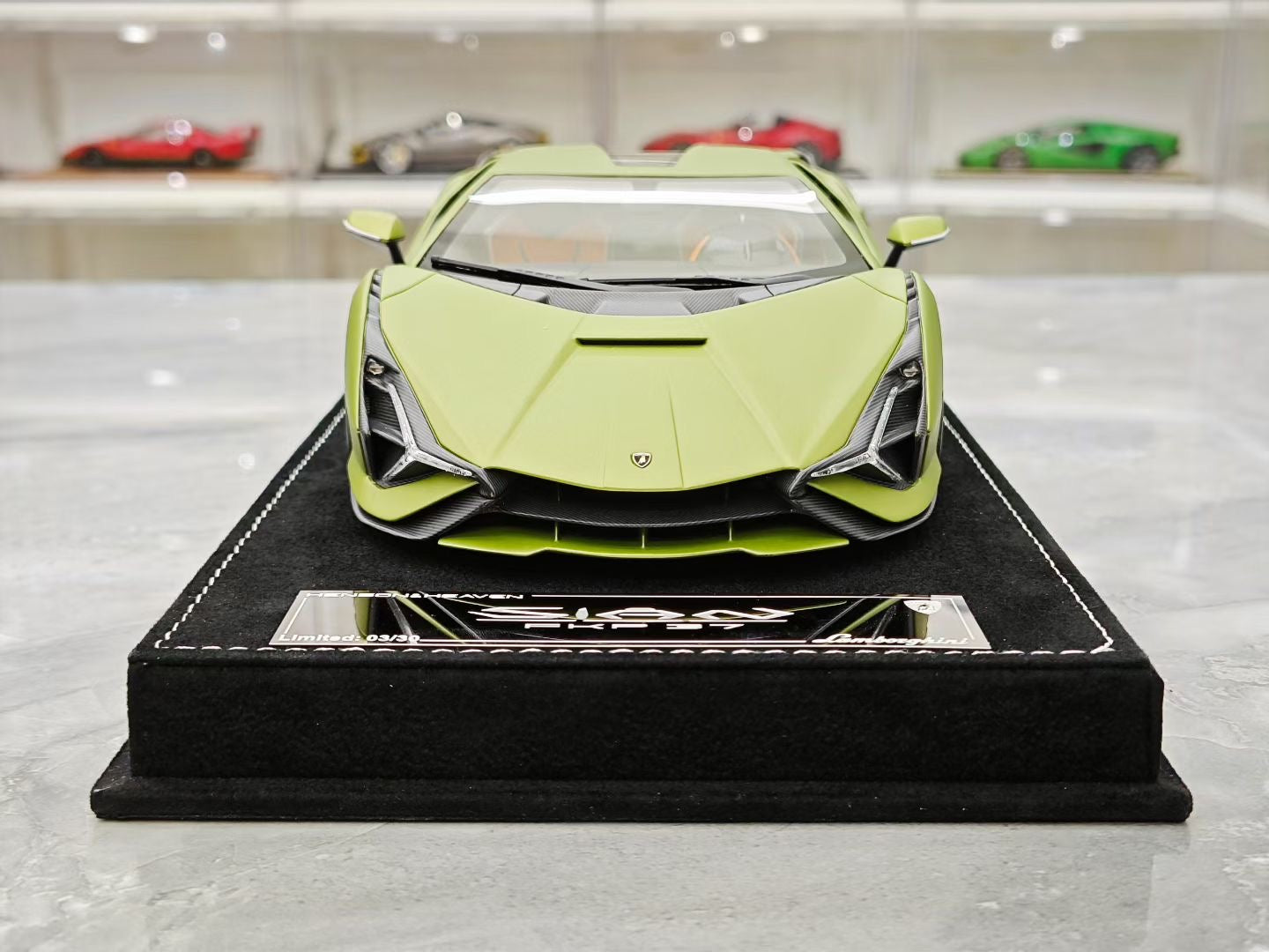 HH Model 1/18 Lamborghini Sian FKP 37