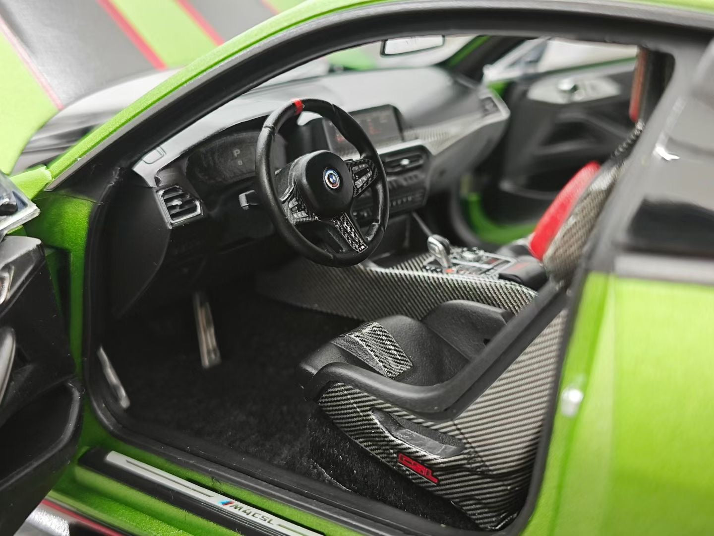 MINICHAMPS  1/18 BMW M4 CSL Alloy