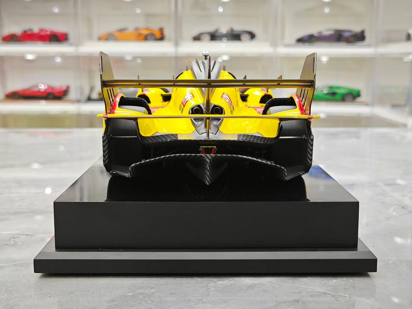 Amalgam 1/18 2025 Le Mans Ferrari 499 #83 Ye Yifei Racing Car