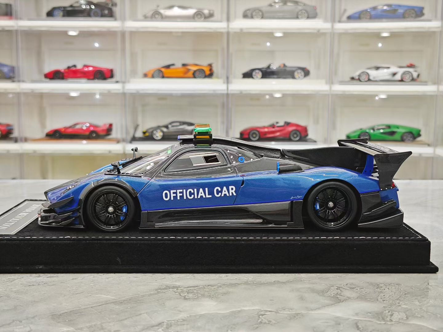 HH Model 1/18 Pagani Zonda R Evolution model
