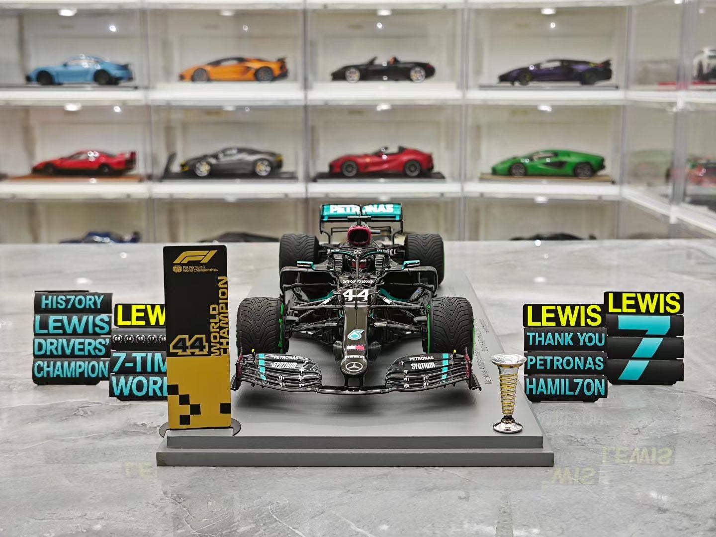 SPARK 1/18 2020 Türkiye W11 Hamilton 7-time champion