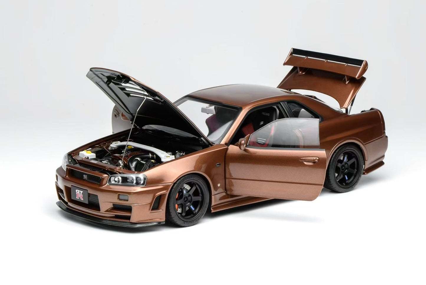 MOTORHELIX 1/18 Nissan Skyline GT-R (R34) CUSTOMIZED VERSION