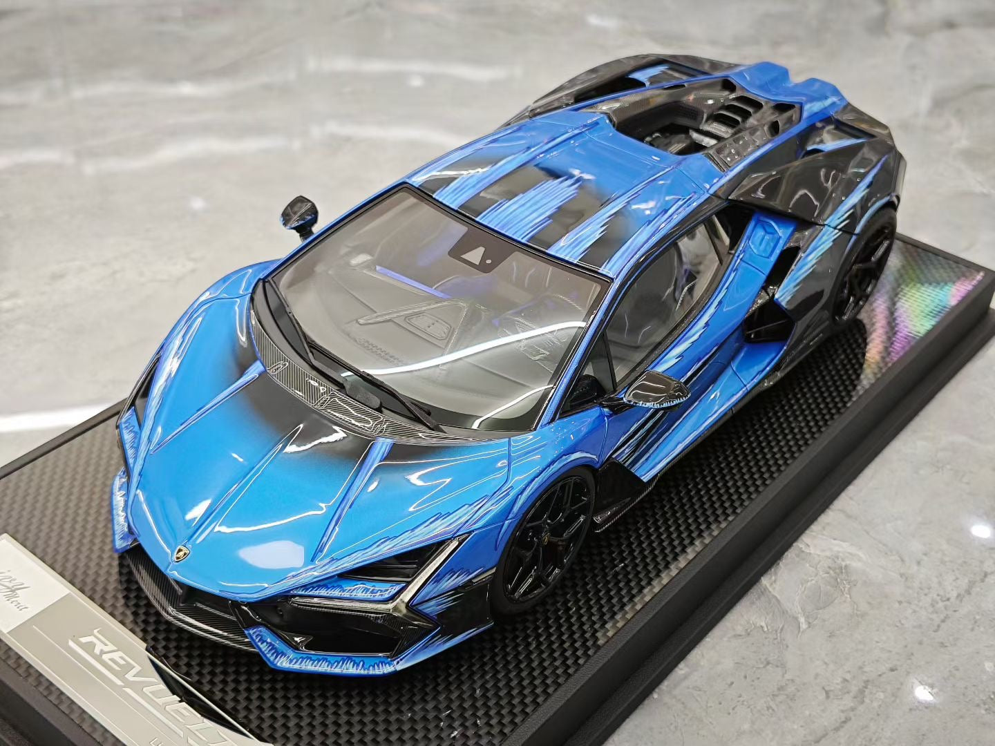 IVY 1/18 Lamborghini Revuelto Opera Unica