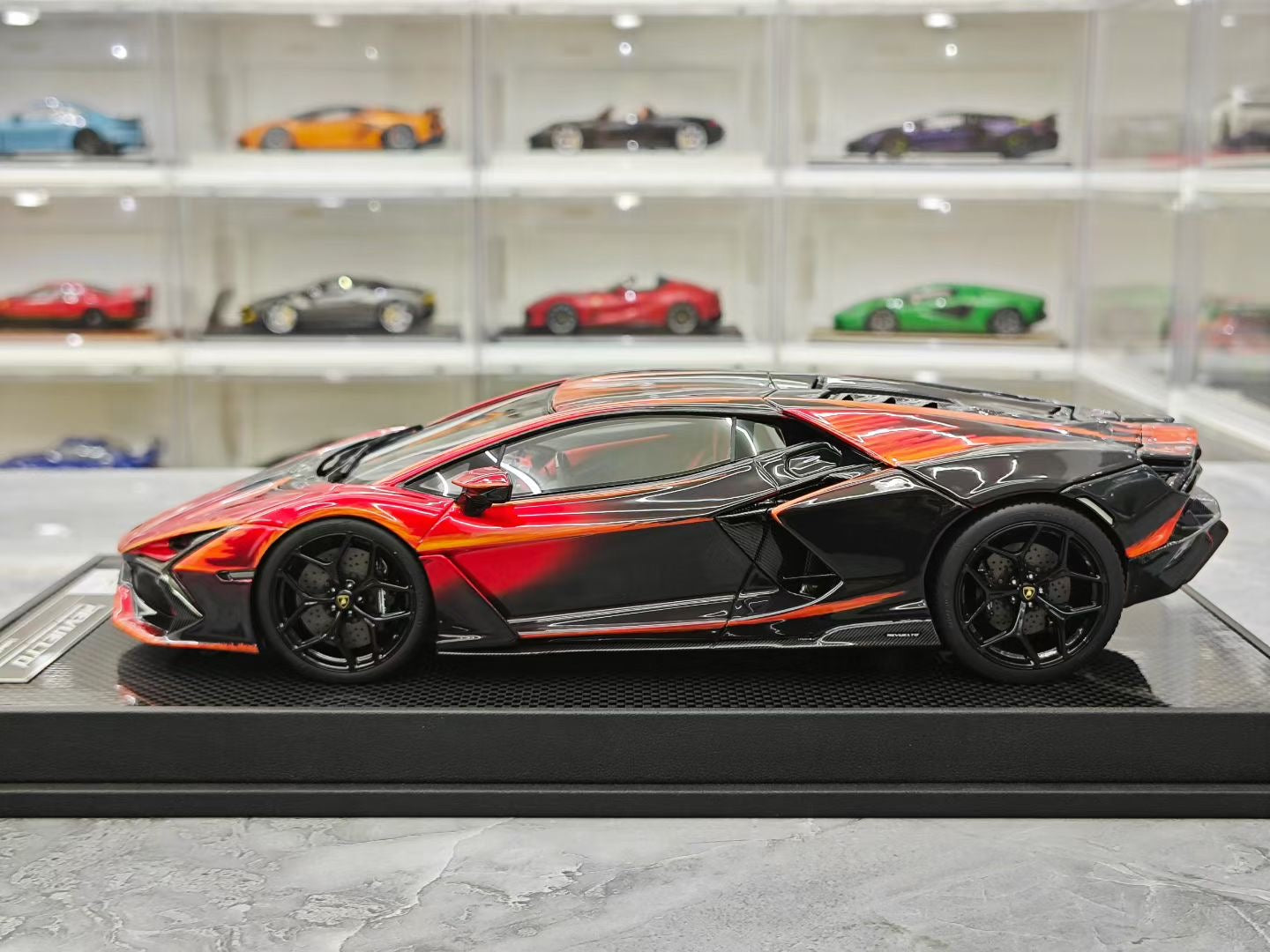 IVY 1/18 Lamborghini Revuelto Opera Unica